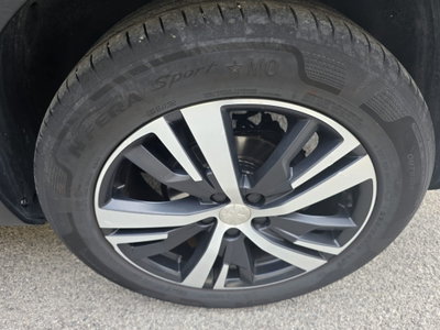 Peugeot 3008 BlueHDi 120 S&S EAT6 GT Line (8)