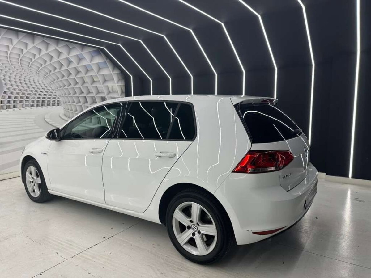 Volkswagen Golf 1.4 TGI 5p. Highline BlueMotion (4)