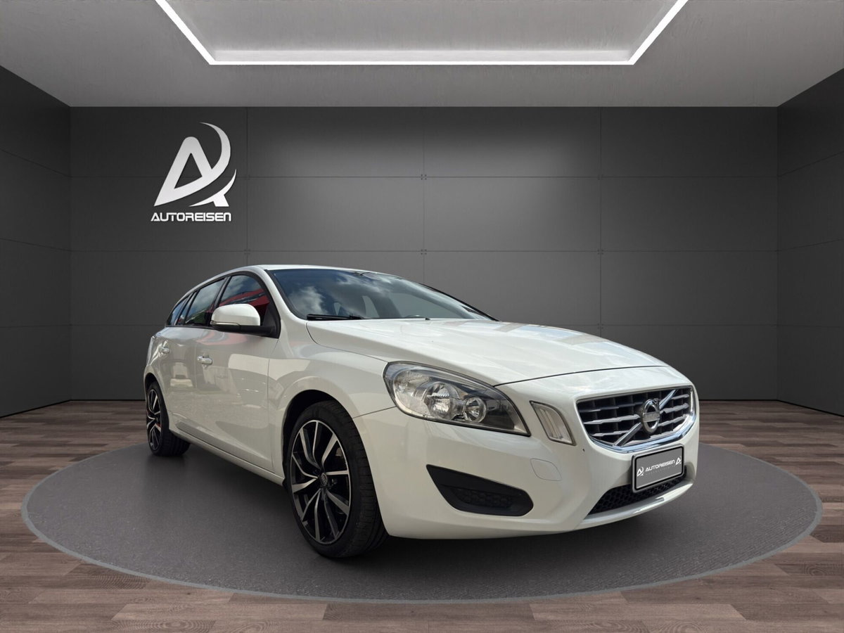Volvo V60 D3 Geartronic Momentum (3)