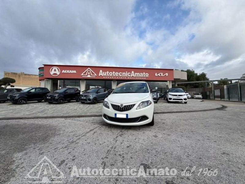 Lancia Ypsilon 1.0 FireFly 5 porte S&S Hybrid Alberta Ferretti