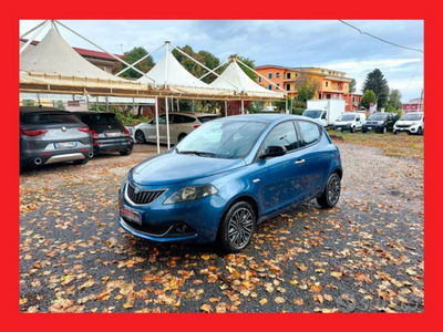 Lancia Ypsilon 1.0 FireFly 5 porte S&S Hybrid Ecochic Gold usata