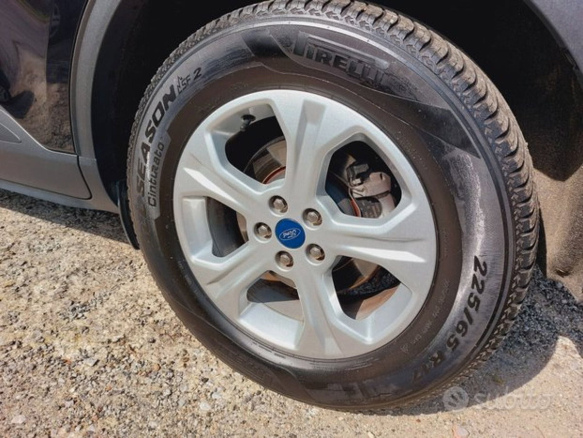 Ford Kuga 1.5 EcoBlue 120 CV 2WD Titanium (16)