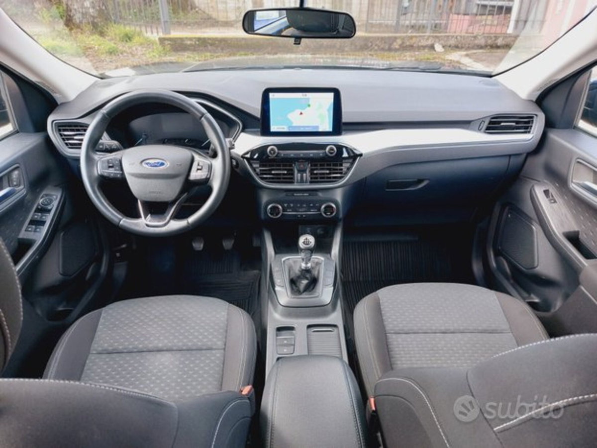 Ford Kuga 1.5 EcoBlue 120 CV 2WD Titanium (3)