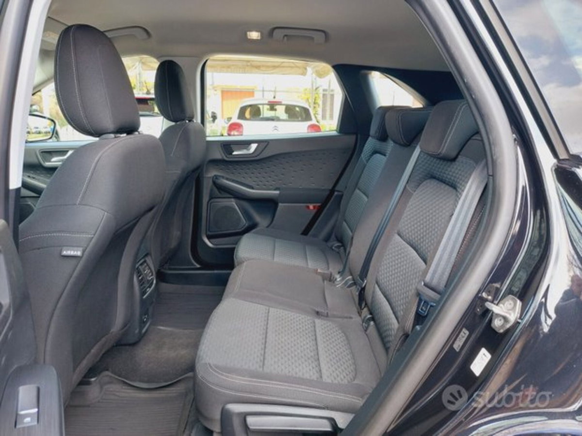 Ford Kuga 1.5 EcoBlue 120 CV 2WD Titanium (5)
