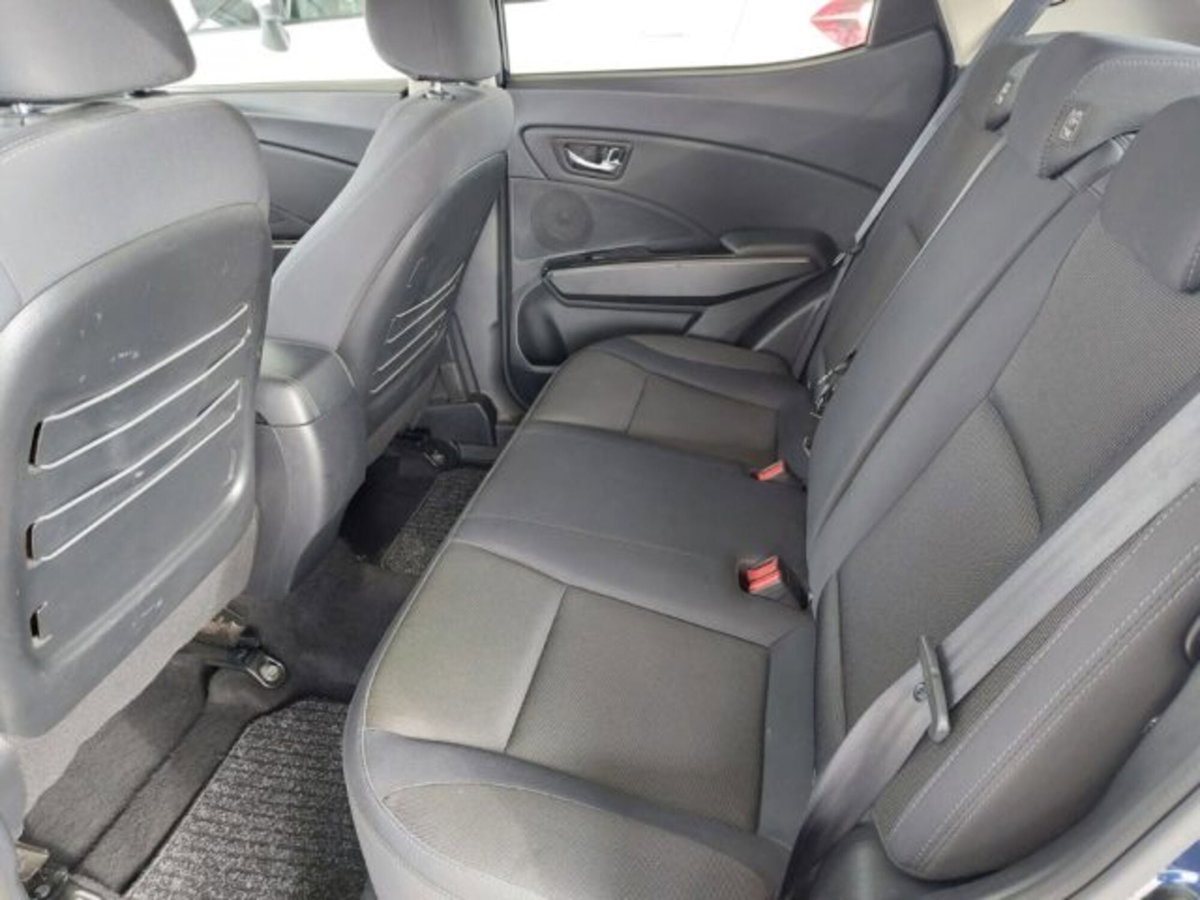 Ssangyong Tivoli 1.6 diesel 2WD Exclusive (7)