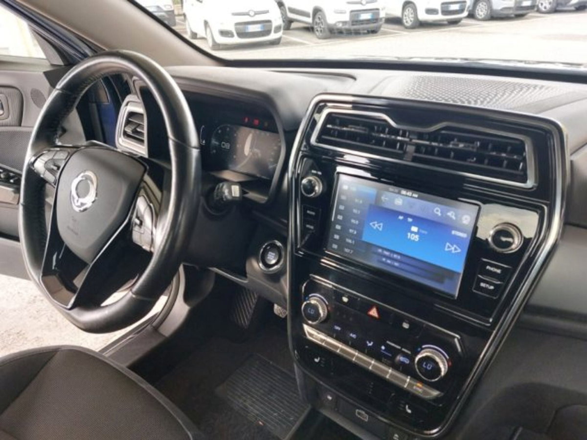 Ssangyong Tivoli 1.6 diesel 2WD Exclusive (9)