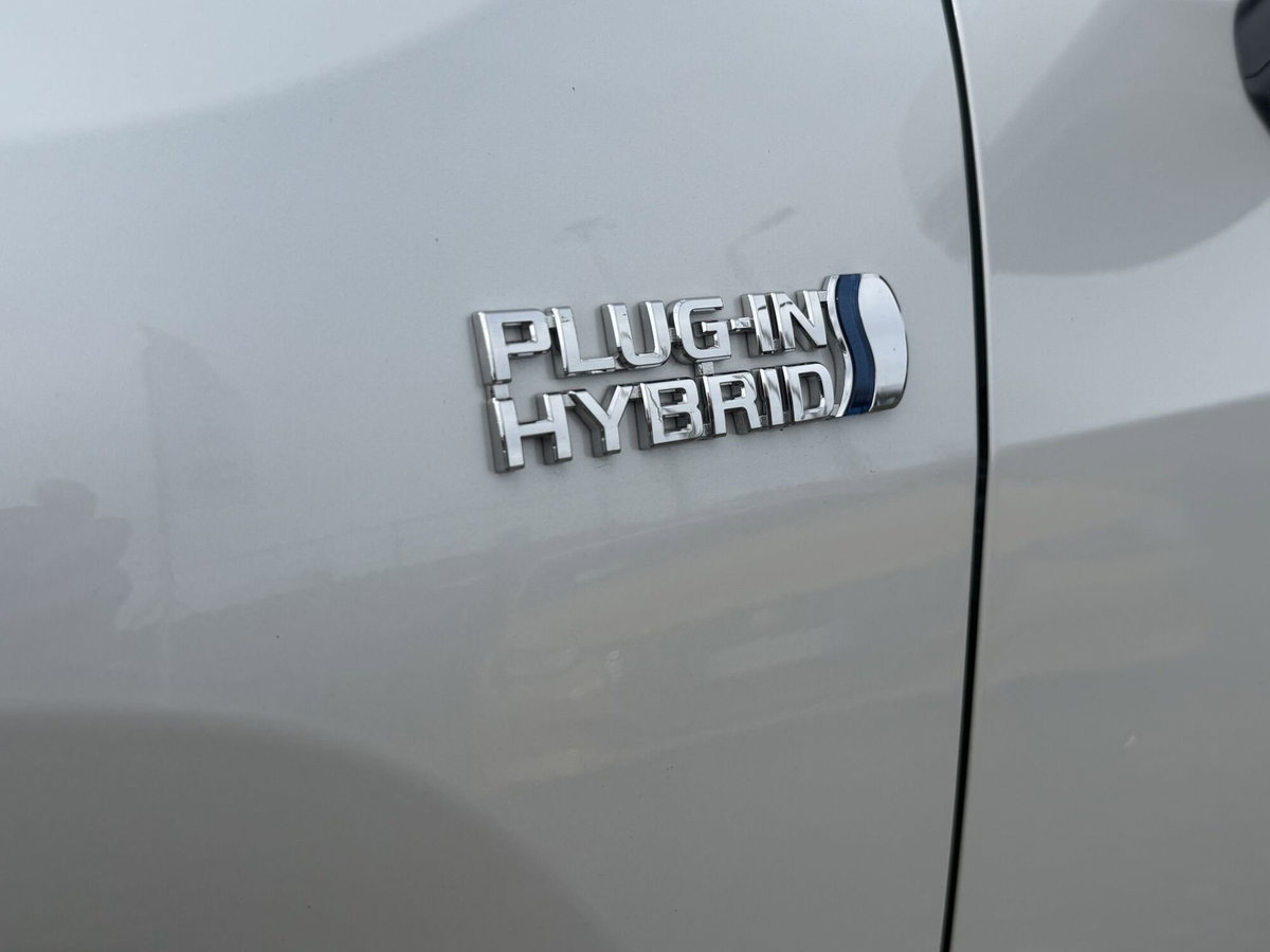 Suzuki Across 2.5 Plug-in Hybrid E-CVT 4WD Top (15)
