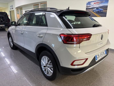 Volkswagen T-Roc 1.5 tsi Life dsg (7)
