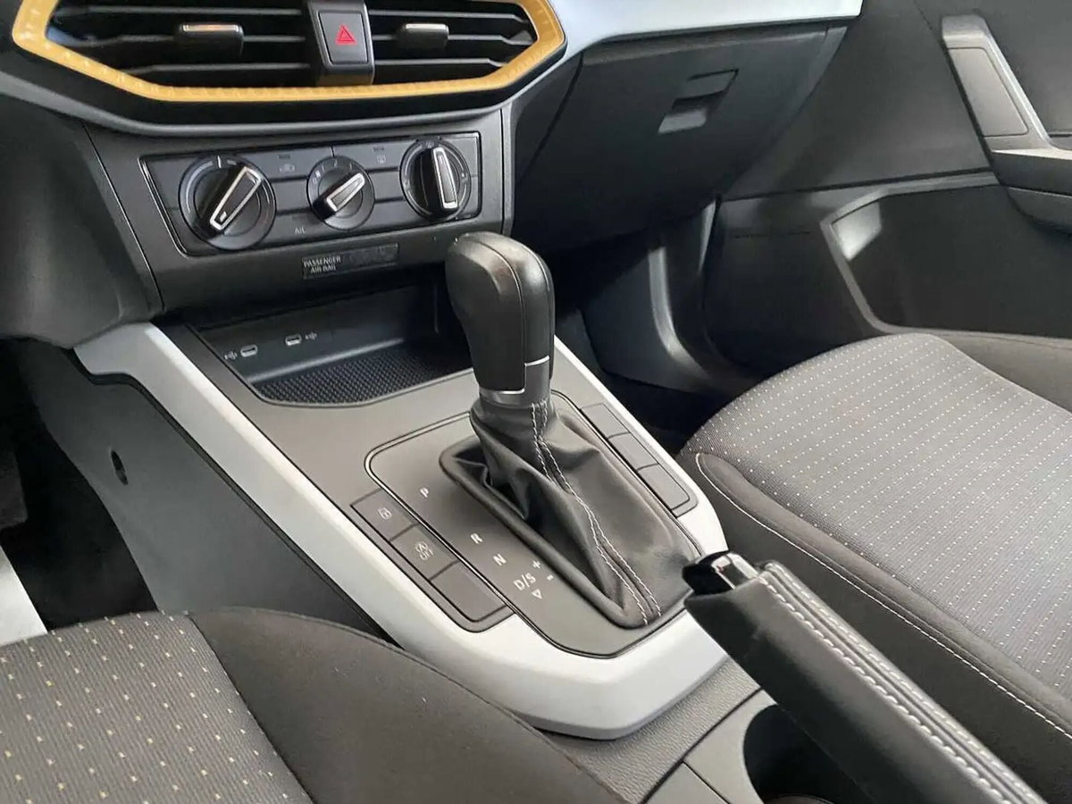 SEAT Arona 1.0 EcoTSI 110 CV DSG Style (8)
