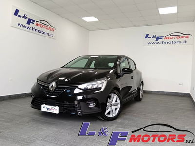 Renault Clio Full Hybrid E-Tech 140 CV 5 porte Intens usata