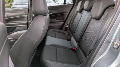 Jeep Avenger 1.2 turbo Altitude fwd 100cv (11)