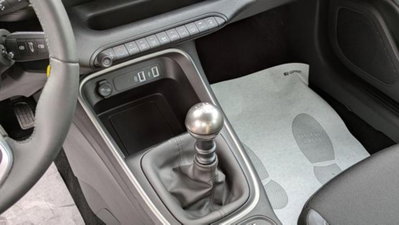 Jeep Avenger 1.2 turbo Altitude fwd 100cv (12)