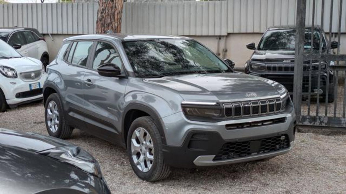 Jeep Avenger 1.2 turbo Altitude fwd 100cv (3)
