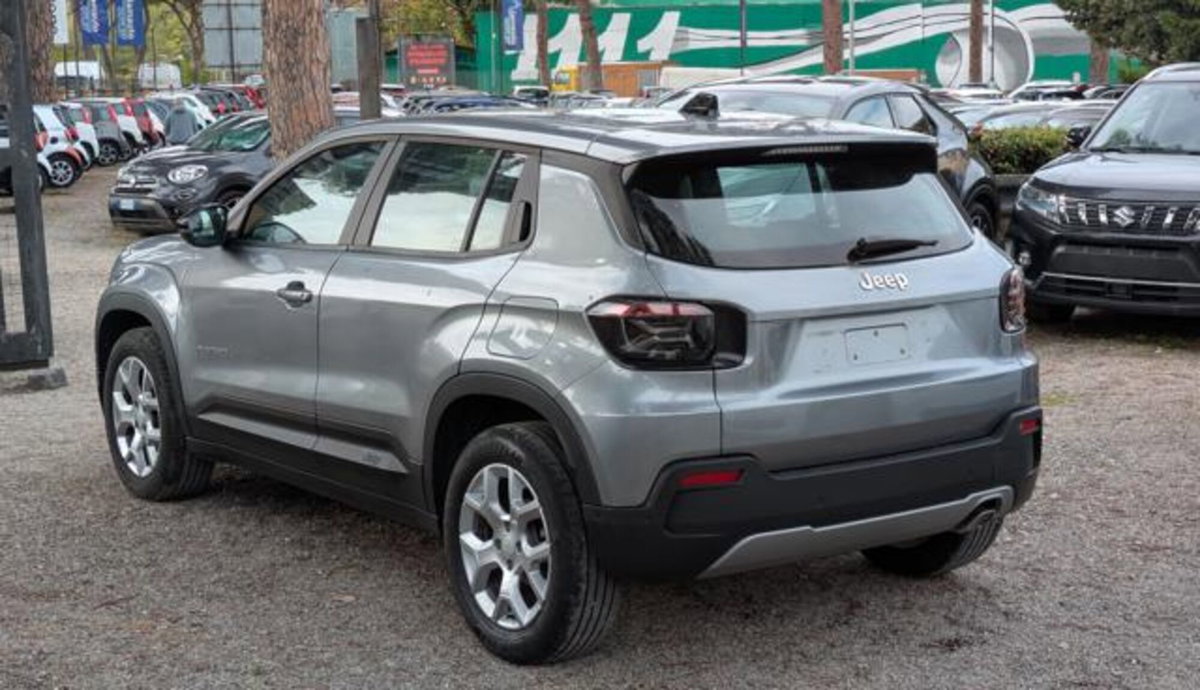 Jeep Avenger 1.2 turbo Altitude fwd 100cv (4)