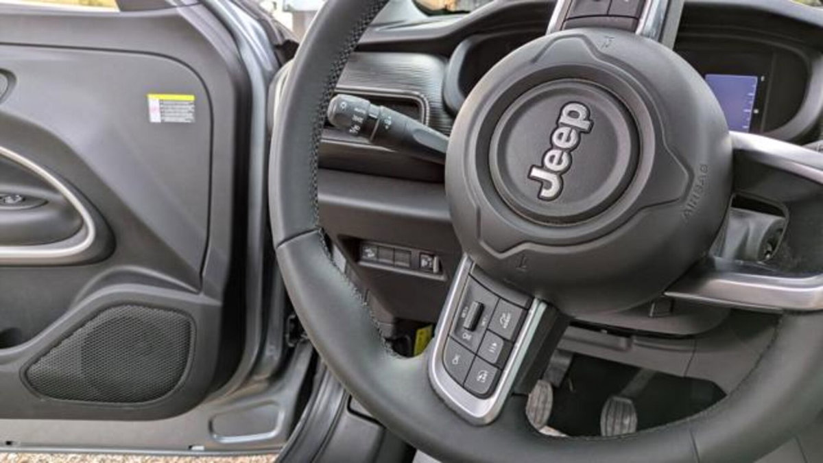 Jeep Avenger 1.2 turbo Altitude fwd 100cv (13)