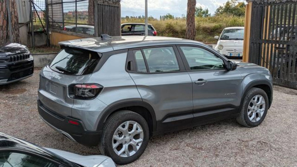 Jeep Avenger 1.2 turbo Altitude fwd 100cv (5)