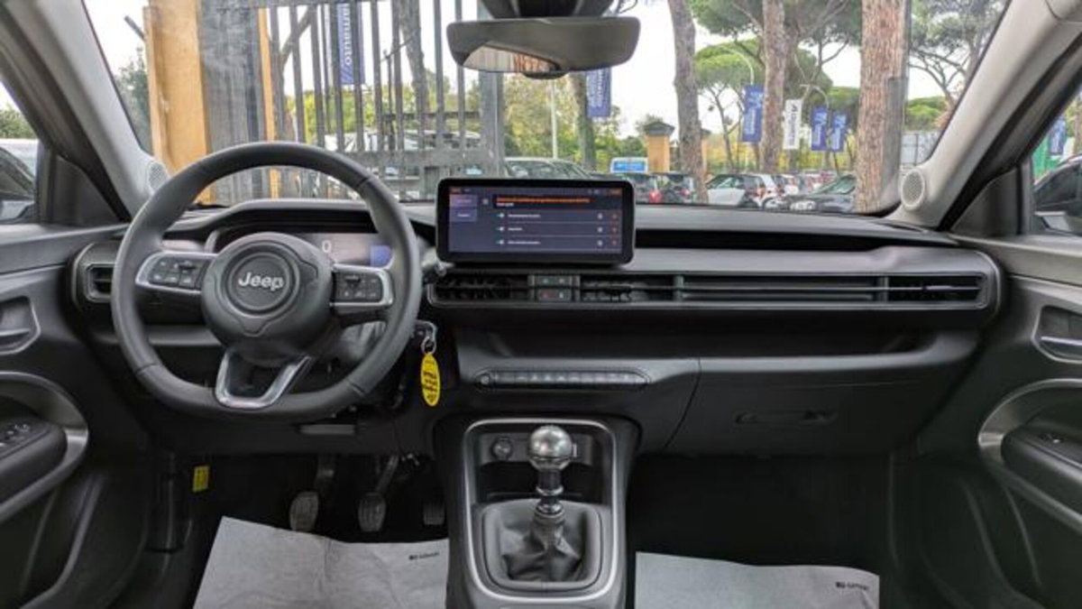 Jeep Avenger 1.2 turbo Altitude fwd 100cv (8)
