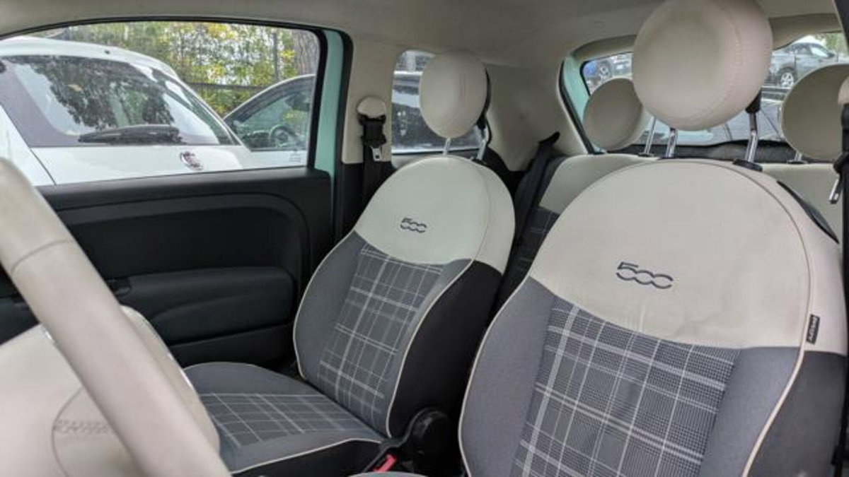 Fiat 500 1.0 Hybrid Lounge (9)