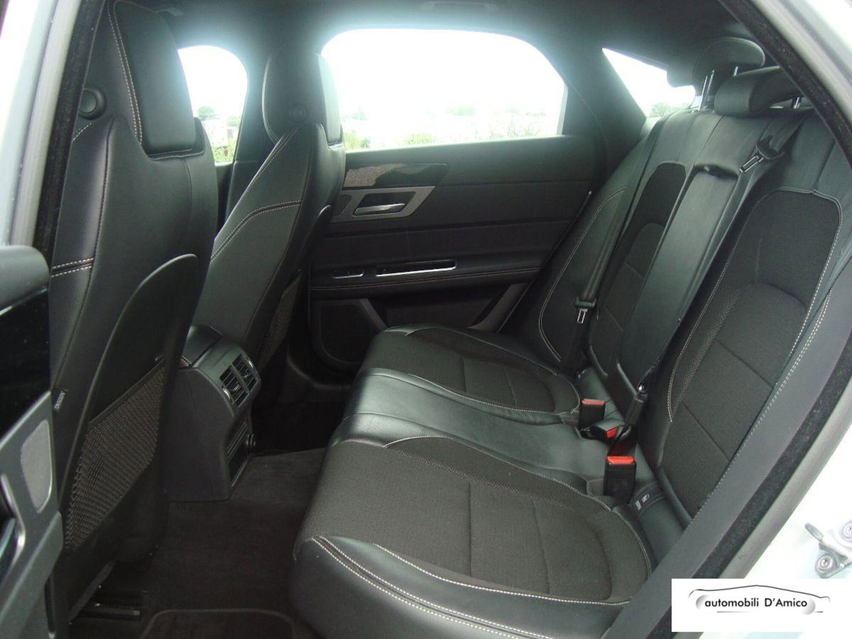 Jaguar XF 2.0 aut. R-Sport (6)