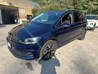 Volkswagen Touran 2.0 TDI 150 CV SCR DSG Executive BlueMotion Tech. usata