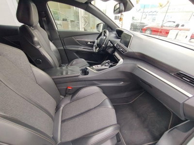 Peugeot 3008 BlueHDi 130 S&S EAT8 GT Line (14)