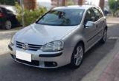 Volkswagen Golf 1.9 TDI 3p. Blue-T usata
