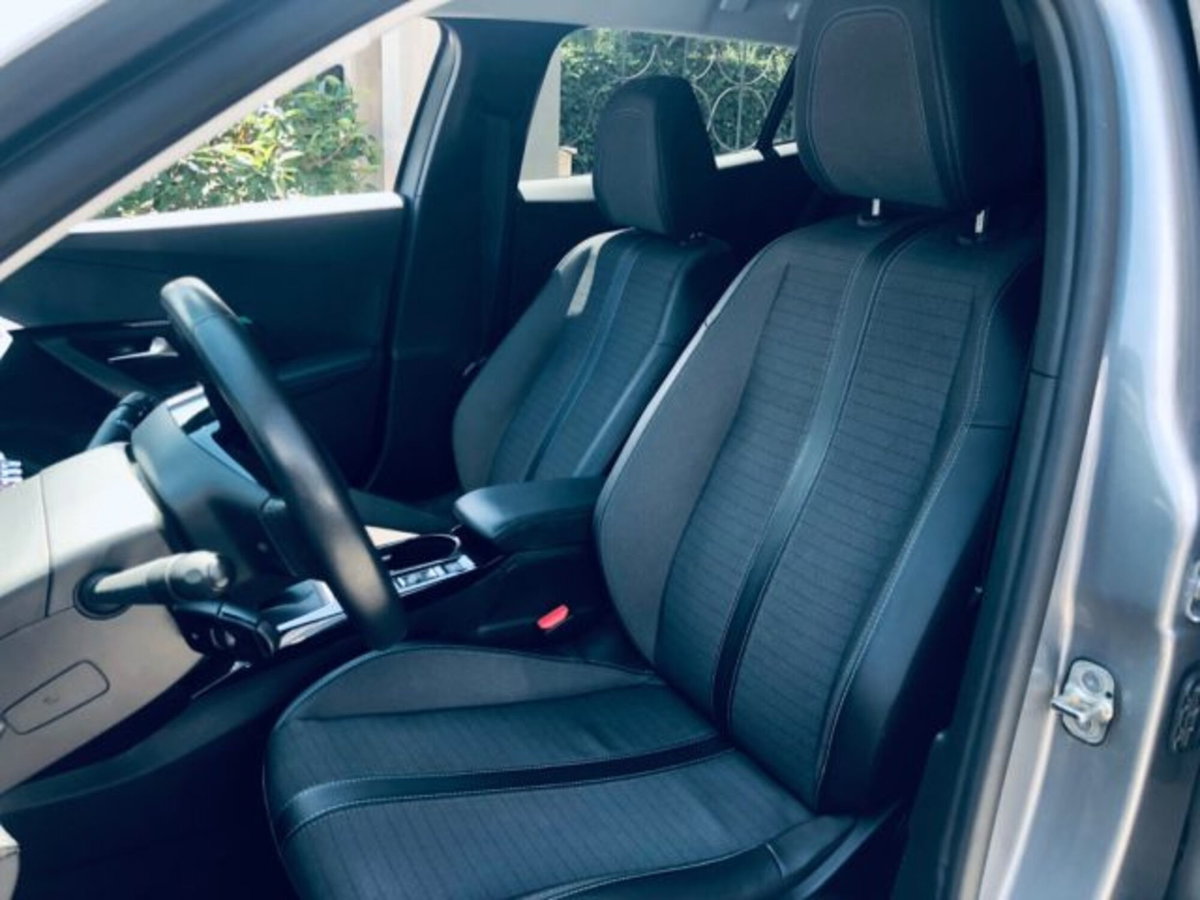 Peugeot 2008 BlueHDi 110 S&S Allure (16)