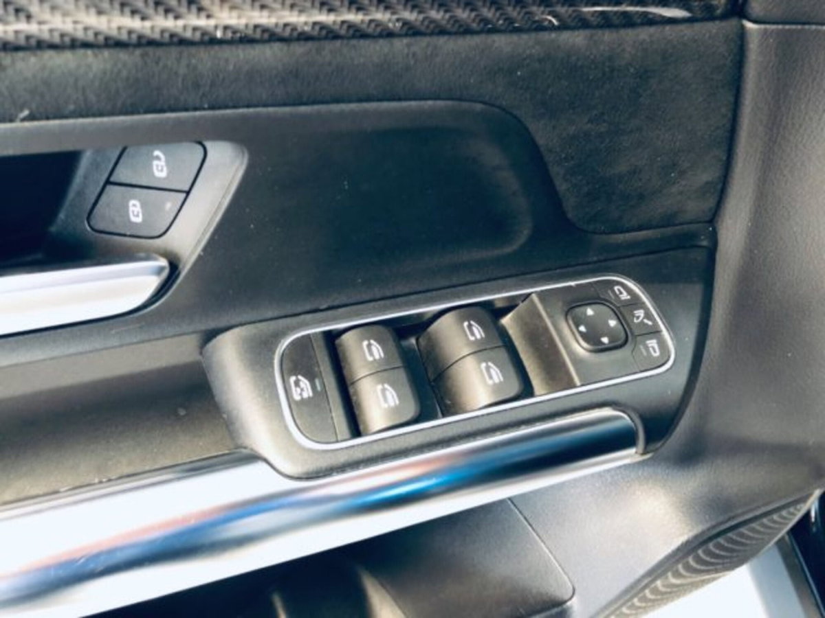 Mercedes-Benz GLA SUV 200 d Automatic Premium (19)