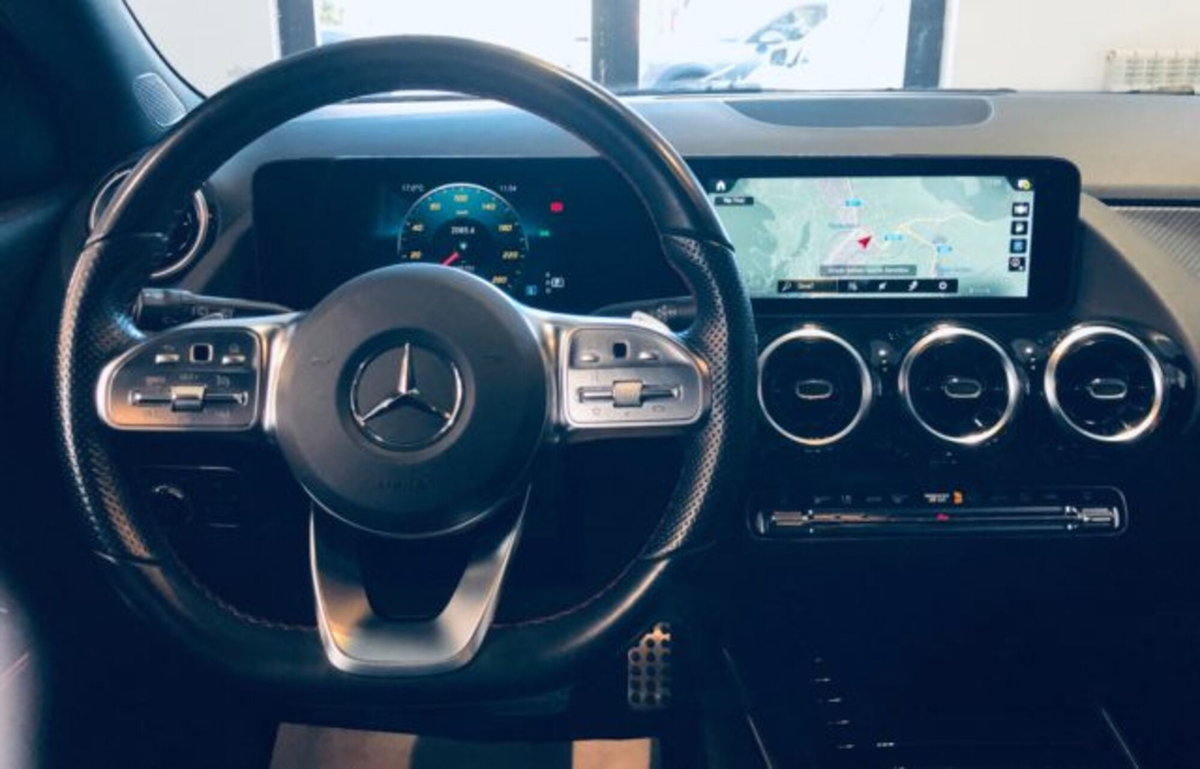 Mercedes-Benz GLA SUV 200 d Automatic Premium (8)