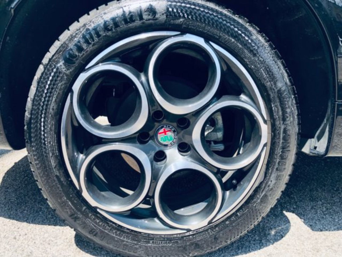 Alfa Romeo Tonale Tonale 1.5 160 CV MHEV TCT7 Ti (13)