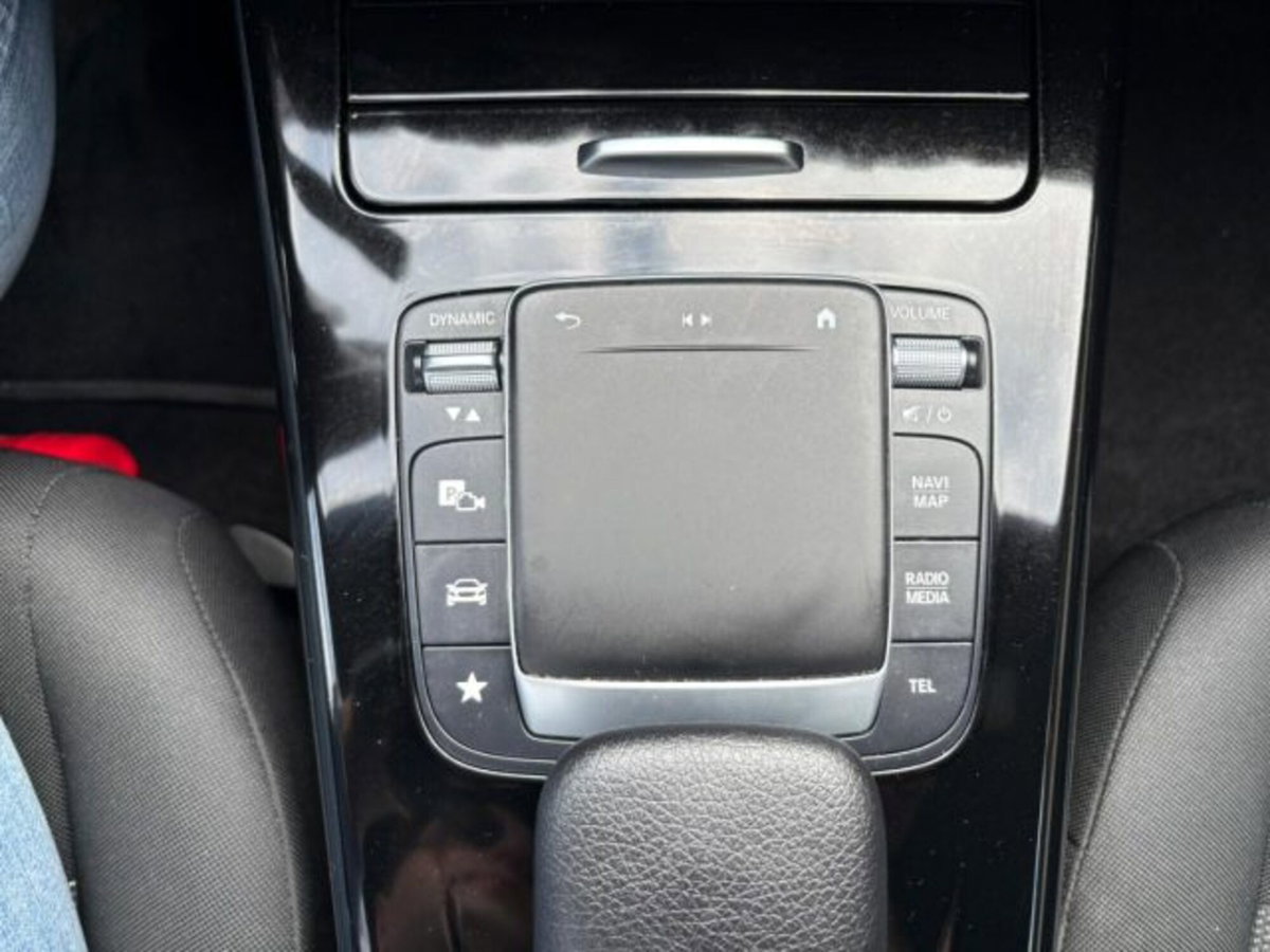 Mercedes-Benz CLA 180 d Automatic Premium (12)