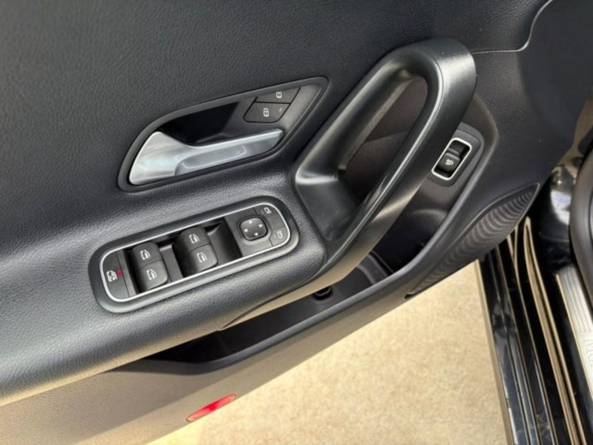 Mercedes-Benz CLA 180 d Automatic Premium (13)