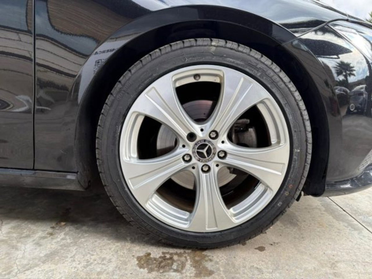 Mercedes-Benz CLA 180 d Automatic Premium (15)