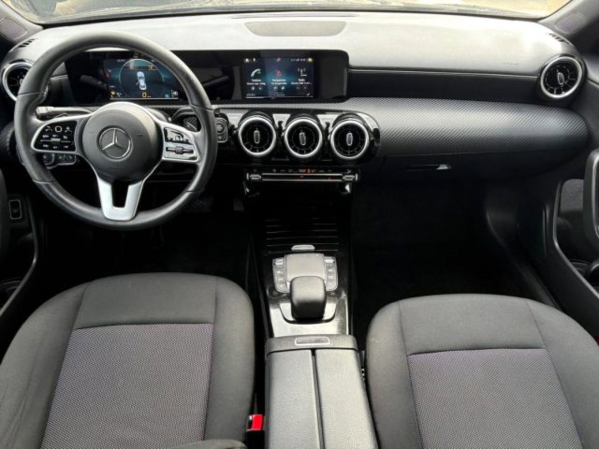Mercedes-Benz CLA 180 d Automatic Premium (7)