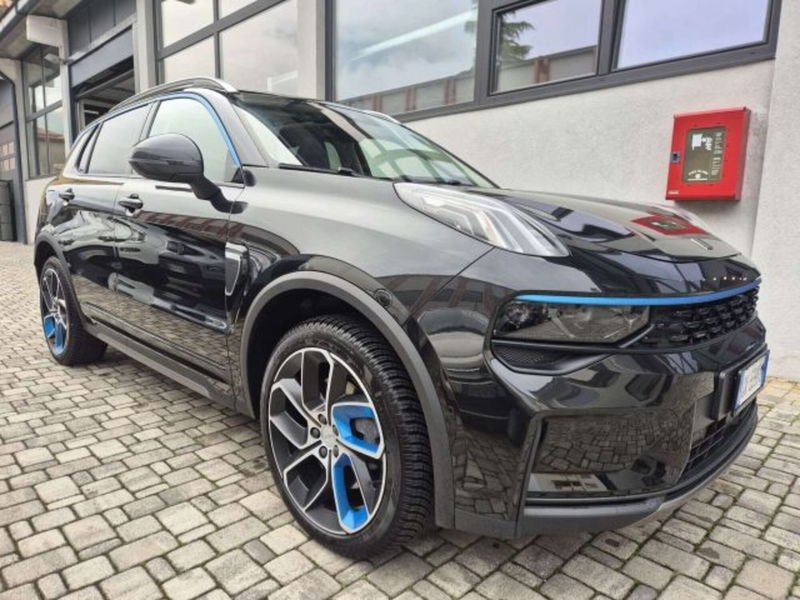 Lynk & Co 01 01 1.5 td phev