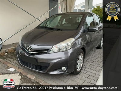 Toyota Yaris 1.0 5 porte Lounge usata
