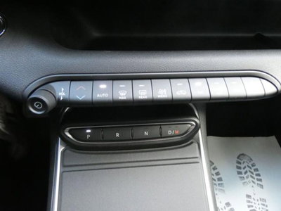 Jeep Avenger 1.2 turbo Summit fwd 100cv (13)