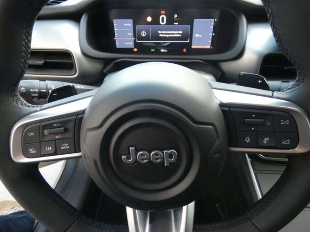 Jeep Avenger 1.2 turbo Summit fwd 100cv (16)