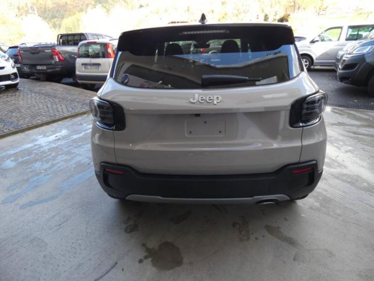 Jeep Avenger 1.2 turbo Summit fwd 100cv (8)
