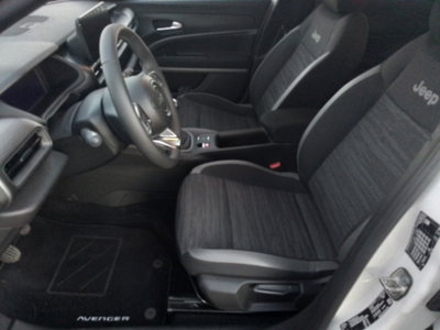 Jeep Avenger 1.2 turbo Longitude fwd 100cv (5)