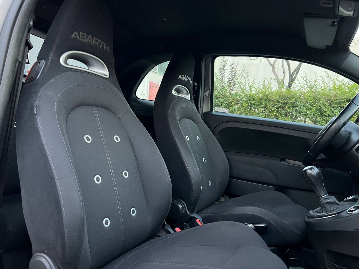 Abarth 595 595 1.4 Turbo T-Jet 145 CV (7)