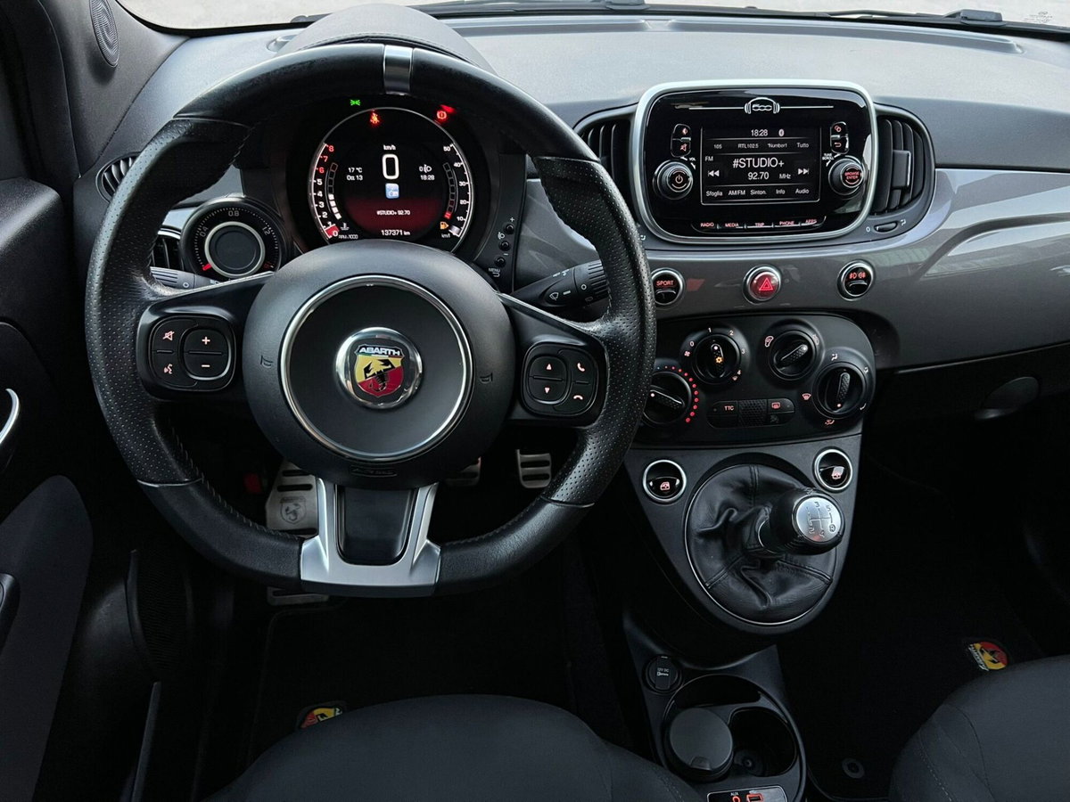Abarth 595 595 1.4 Turbo T-Jet 145 CV (8)