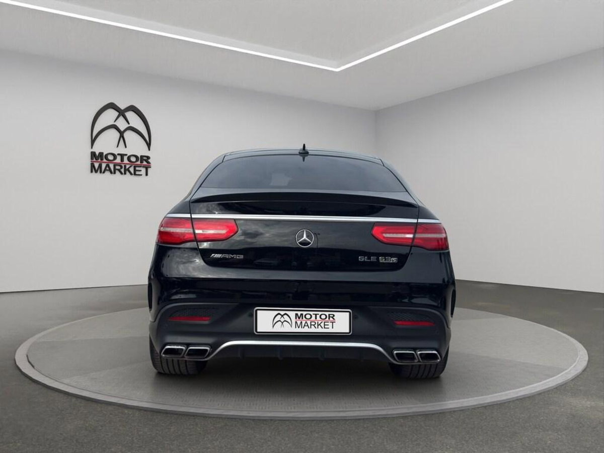 Mercedes-Benz CLS 63 AMG S 4Matic (6)