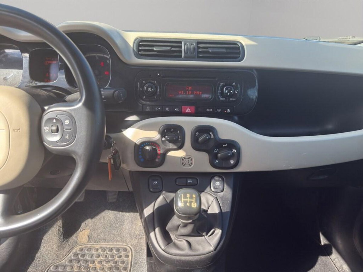 Fiat Panda 1.3 MJT 95 CV S&S 4x4 (12)