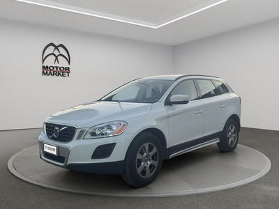 Volvo XC60 D4 AWD Geartronic Kinetic usata