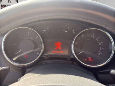Peugeot 3008 1.6 HDi 110CV cambio robotizzato Business (10)