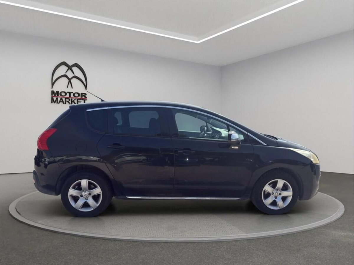 Peugeot 3008 1.6 HDi 110CV cambio robotizzato Business (4)