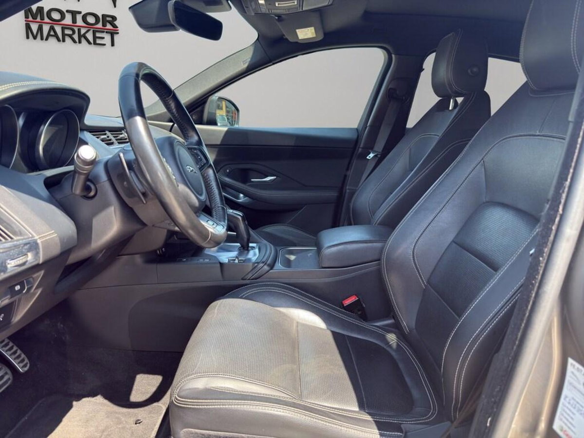Jaguar E-Pace 2.0D 180 CV AWD aut. R-Dynamic HSE (13)