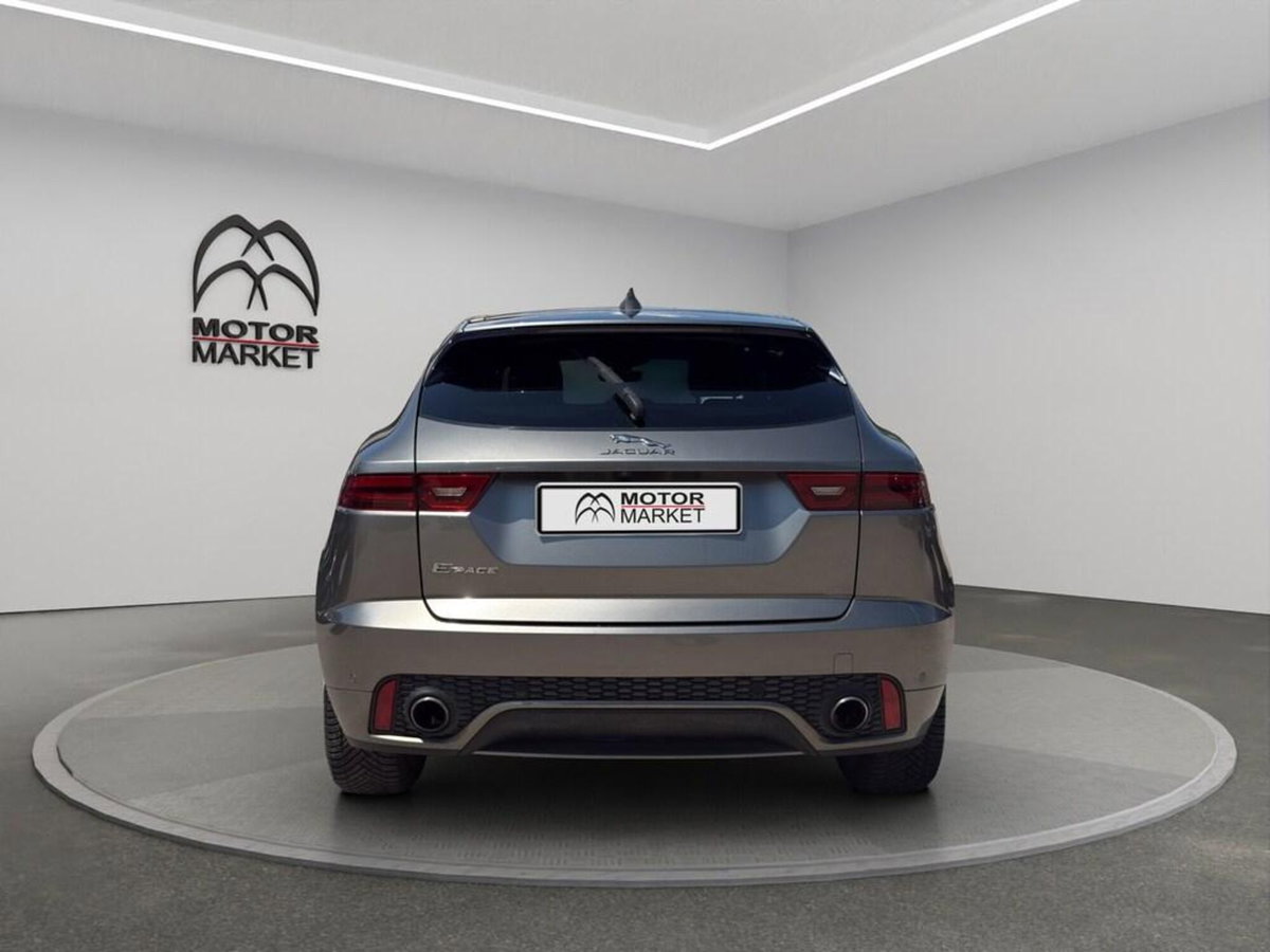 Jaguar E-Pace 2.0D 180 CV AWD aut. R-Dynamic HSE (6)