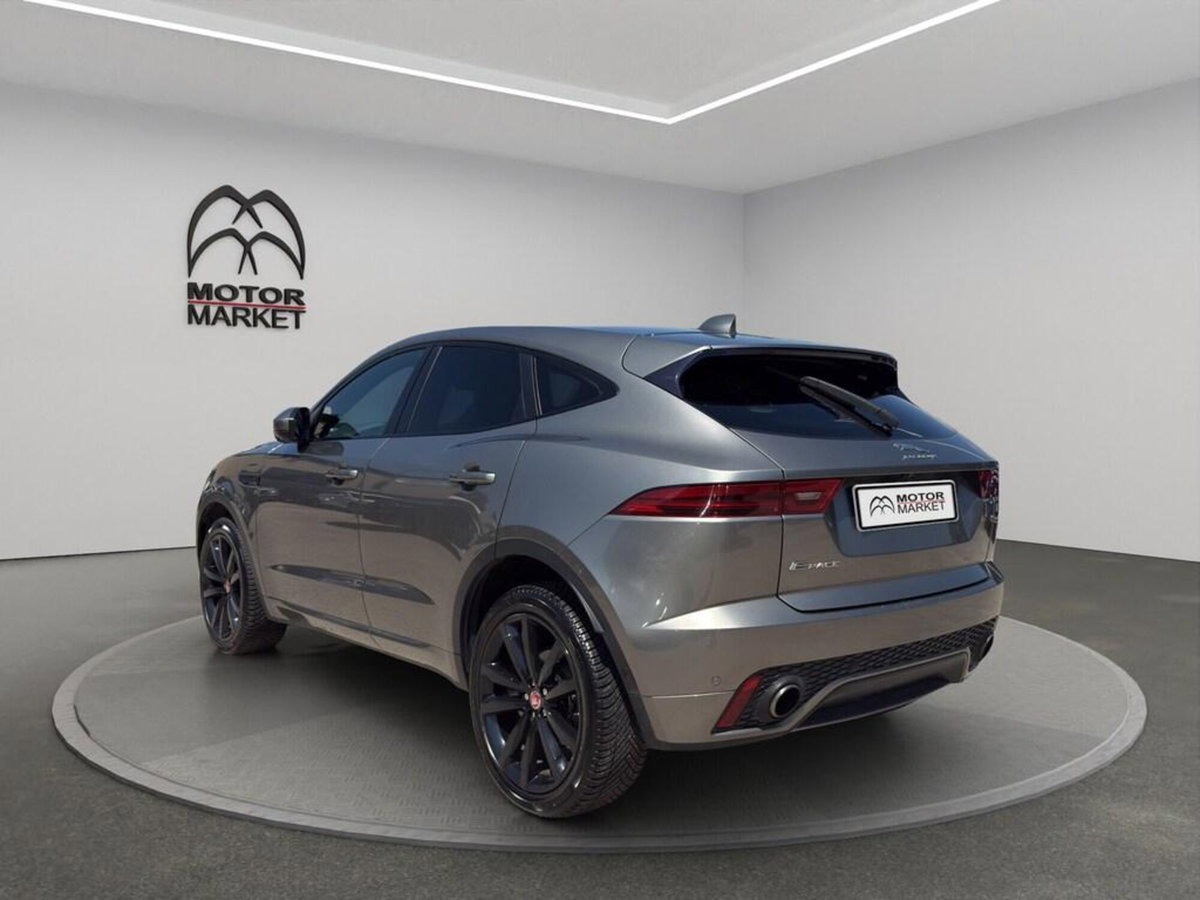 Jaguar E-Pace 2.0D 180 CV AWD aut. R-Dynamic HSE (8)